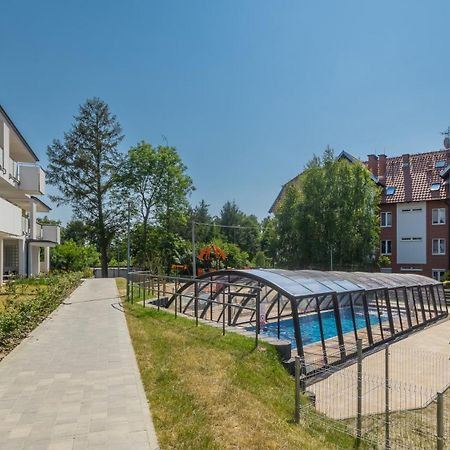 Apartamenty Sun & Snow Baltic Garden Z Basenem I Placem Zabaw Sztutowo Bagian luar foto