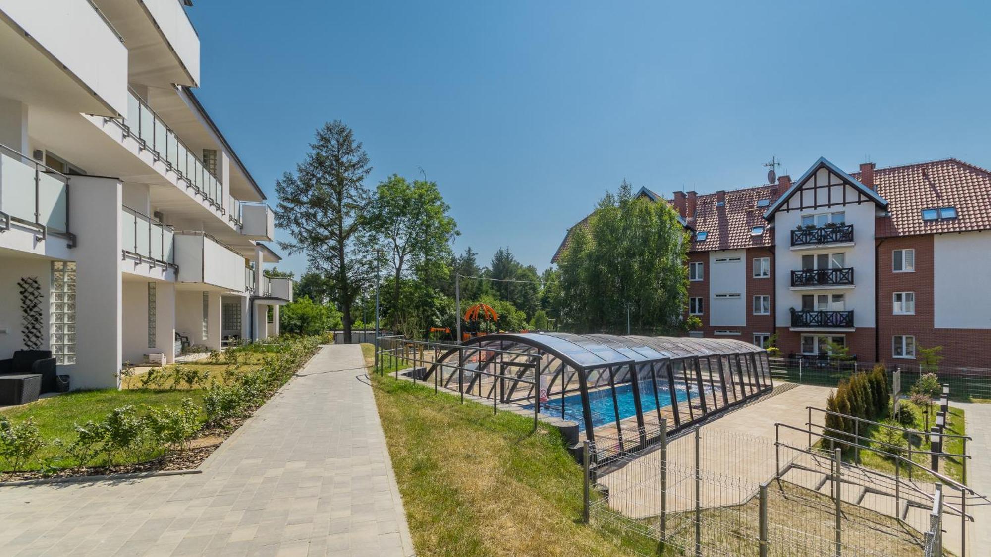 Apartamenty Sun & Snow Baltic Garden Z Basenem I Placem Zabaw Sztutowo Bagian luar foto